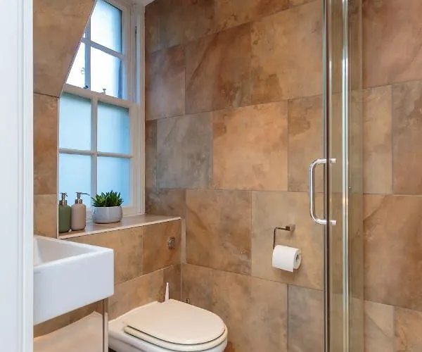 Beautiful Hideout In Center Of אדינבורו