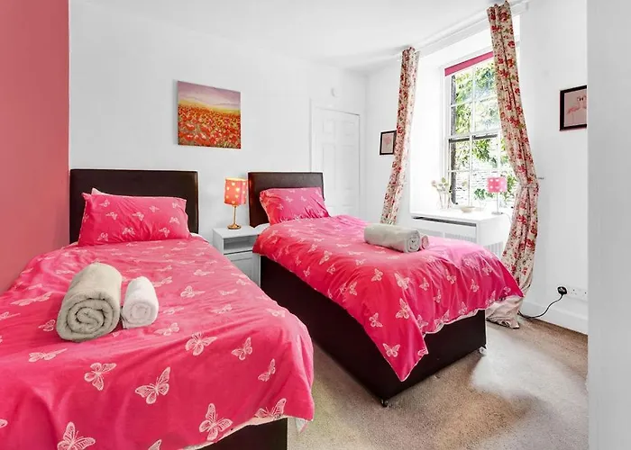 St Marys Street אדינבורו