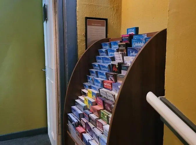 The - No 8 Guest house *