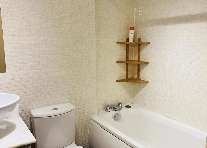 Daire Modern 2bed 2bath Ground Floor