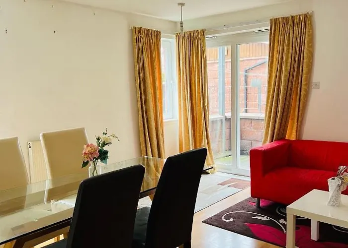 Modern 2bed 2bath Ground Floor Daire *