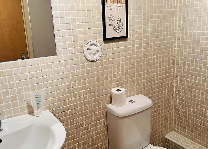 Modern 2bed 2bath Ground Floor Edinburgh