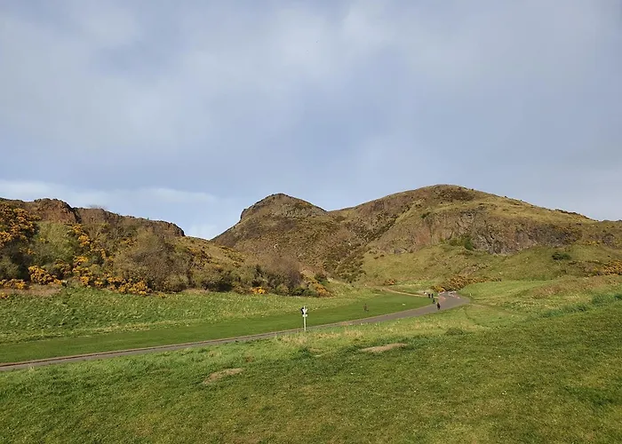 Apartment Lovely 2 Bedroom Flat In The Heart Of The Edinburgh