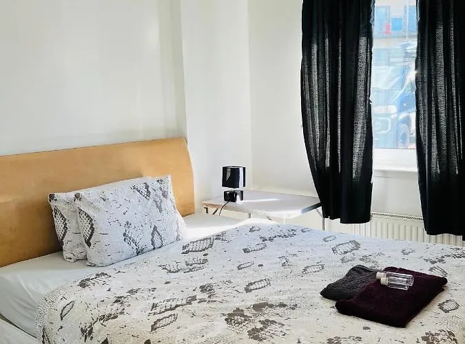 Fabulous 1bed 1bath Ground Floor Shared ,only Double Appartement *