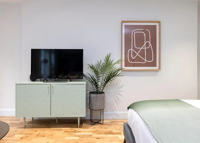 Dragon Luxury Serviced At Alva Street Apartman Edinburgh