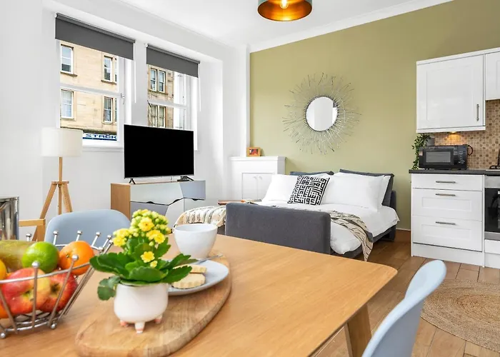Apartment Cozy With Character Lovely Edinburgh