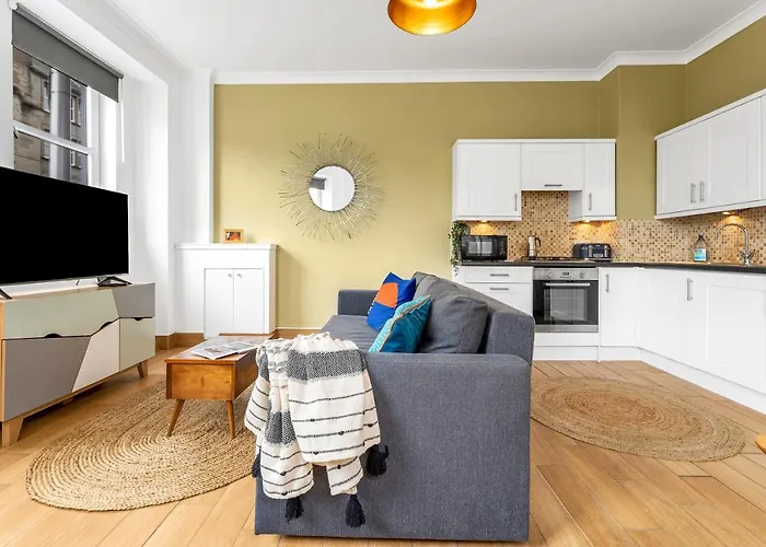Apartment Cozy With Character Lovely