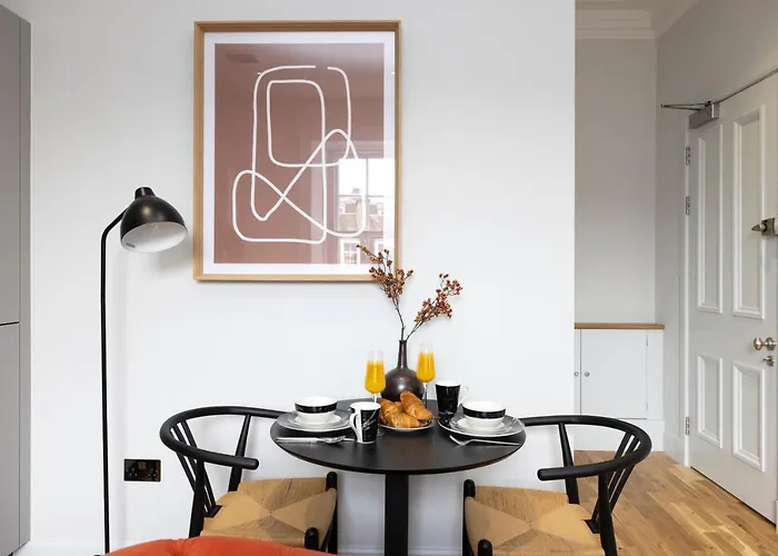 Apartman Dragon Luxury Serviced At Alva Street *