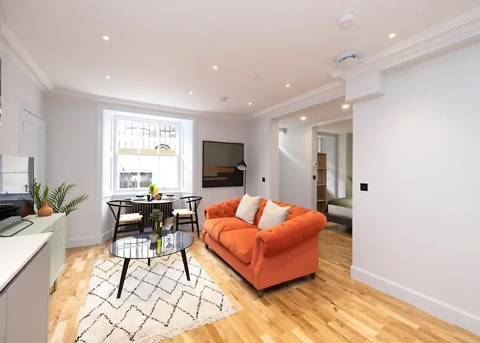 Dragon Luxury Serviced At Alva Street Edinburgh