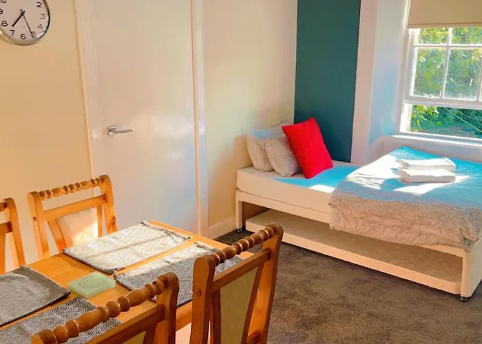 Leven Apartment Edinburgh