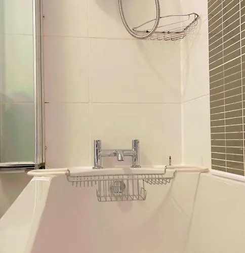 Leven Apartment Edinburgh