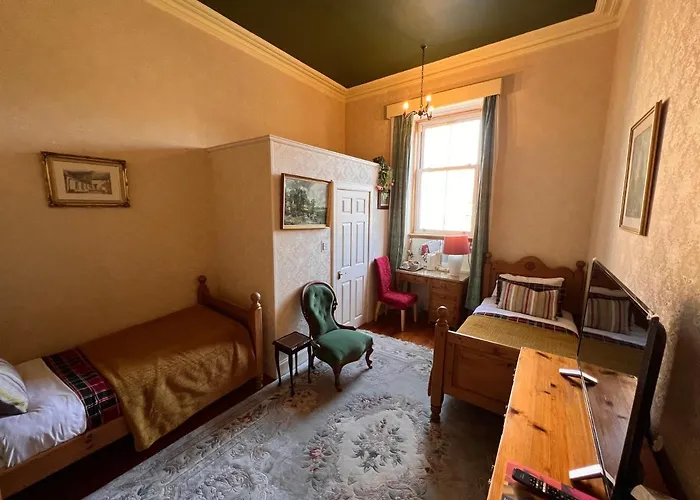 Rosehall 4*