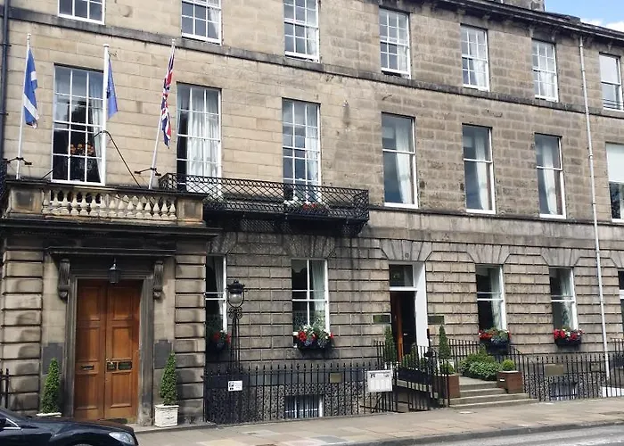 Hotel Royal Scots Club 3*