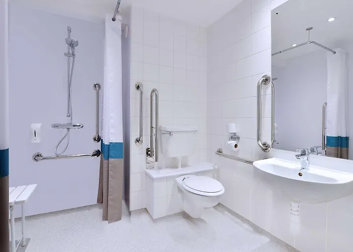 Travelodge 3*