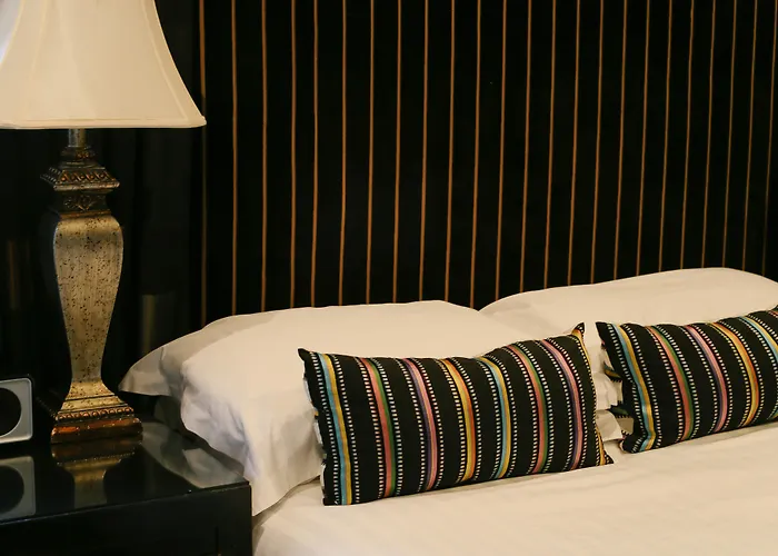 Hotel Nira Caledonia 4*