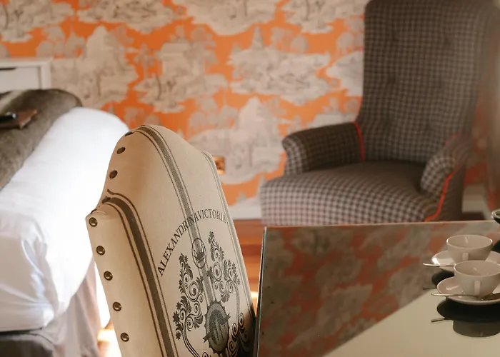 Nira Caledonia Edinburgh