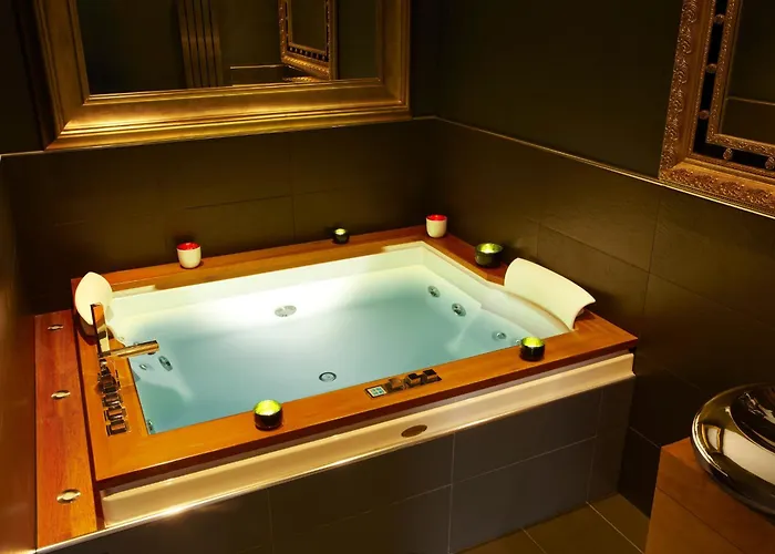 Nira Caledonia Hotel