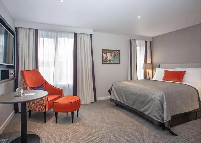 Hill Place Hotel 4*