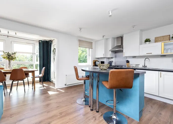Joivy Modern 2 Bed Flat Near Murrayfield Stadium アパート エディンバラ