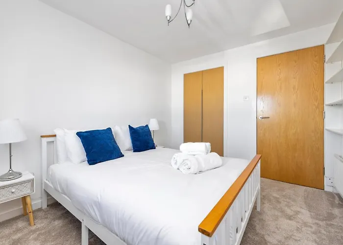 Joivy Modern 2 Bed Flat Near Murrayfield Stadium エディンバラ