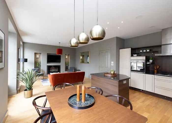 Joivy Stylish Flat In New Town Edinburgh