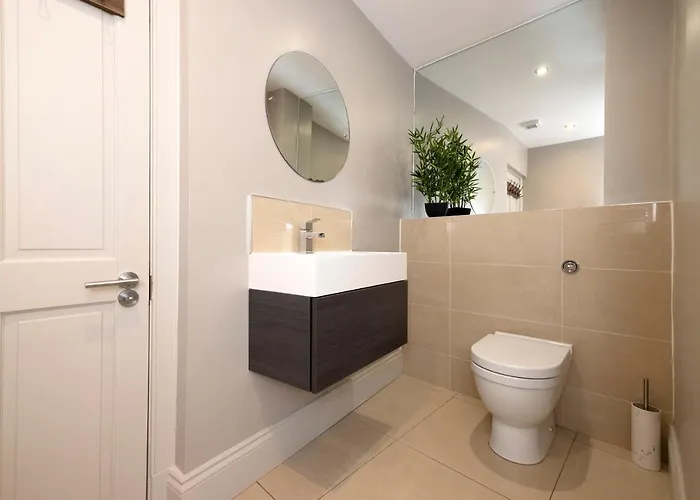 Apartment Joivy Splendid Flat Near Castle Edinburgh