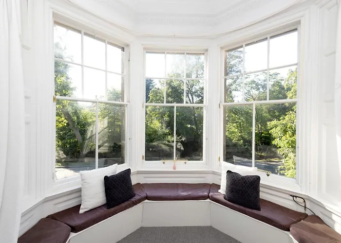 Joivy Delightful Flat With Parking Apartment Edinburgh