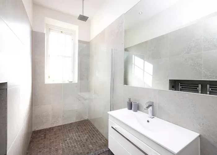 Joivy Contemporary Flat In The New Town *