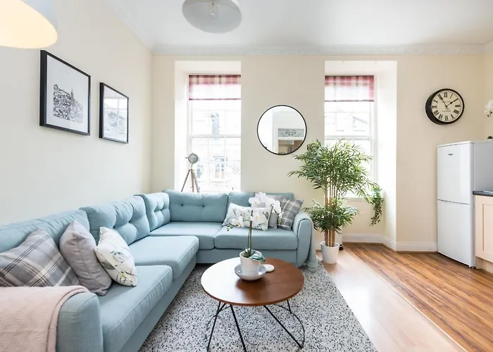 Bright And Modern 2 Bed 아파트