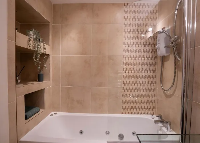 Special Basement Close To The Meadows * Edinburgh