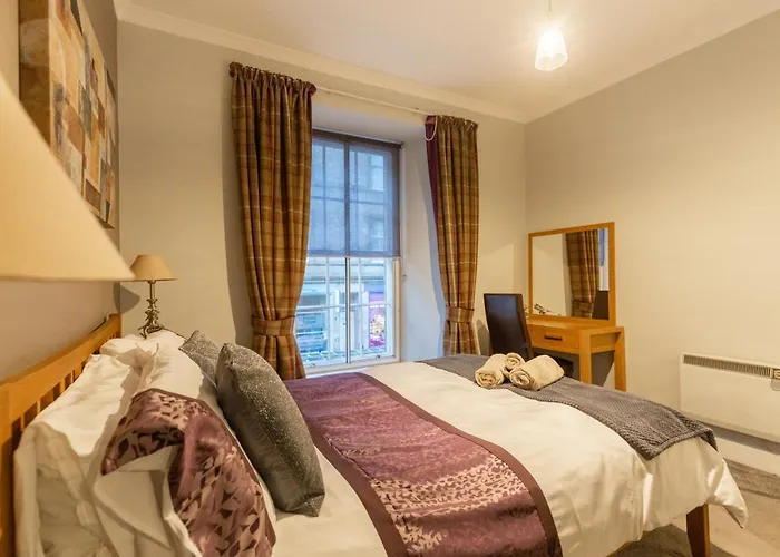 Two Bedroom Within Walking Distance To Centre Appartement