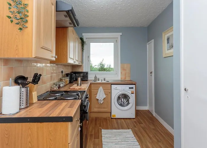 Spacious 3db -15 Minutes From Centre * אדינבורו