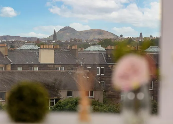 Spacious 3db -15 Minutes From Centre דירה