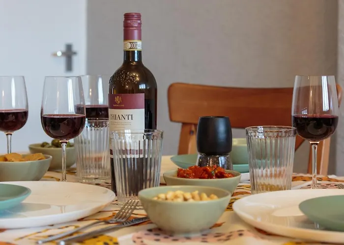 Spacious 3db -15 Minutes From Centre דירה *