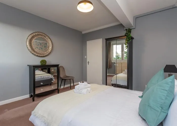 דירה Spacious 3db -15 Minutes From Centre אדינבורו