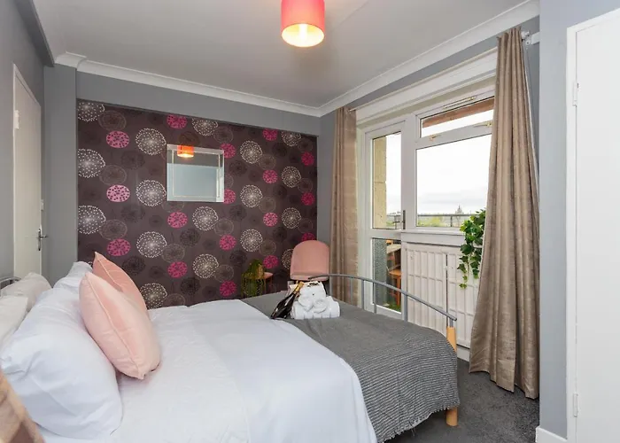 Apartment Spacious 3db -15 Minutes From Centre