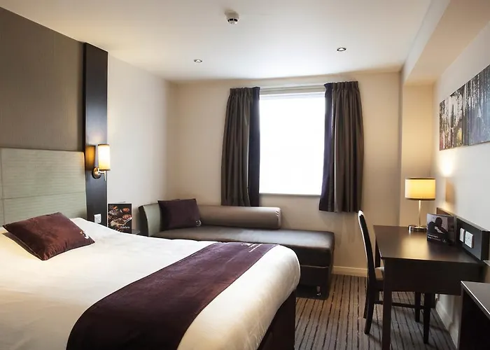 Premier A1 - Newcraighall Hotel 3*