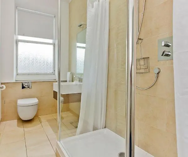 Exquisite & Lively With Fireplace & Panoramic Views