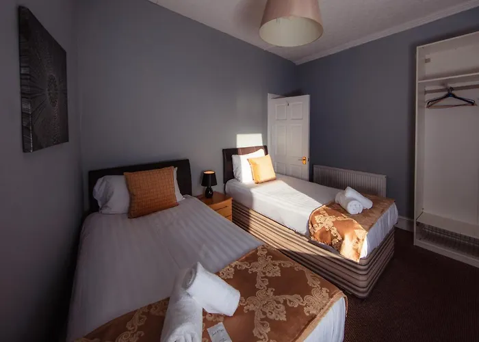 Old Town By The Castle/ Meadows! Apartment Edinburgh