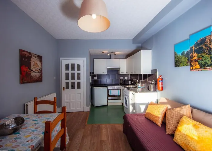 Apartment Old Town By The Castle/ Meadows! *