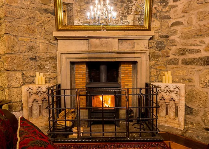 بيت للعطل Craigiehall Temple