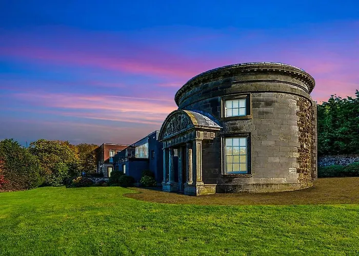 Craigiehall Temple بيت للعطل