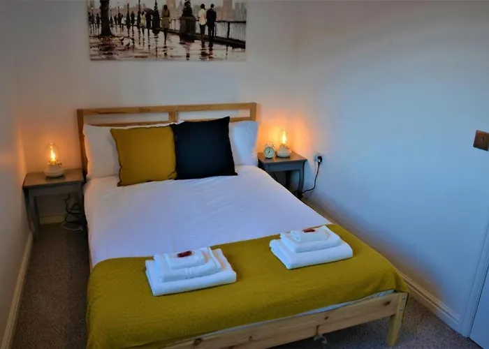 Peaceful, Lovely And Modern, Entire House *