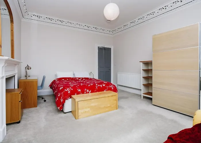 Fabulous 5 Double Bedroom Old Town 아파트 에든버러