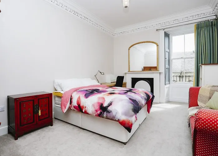 아파트 Fabulous 5 Double Bedroom Old Town 에든버러