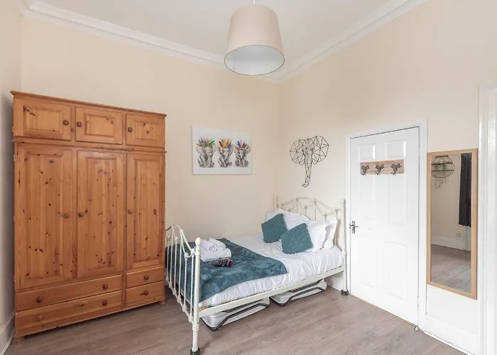 Appartement Contemporary 3 Bed City Centre - Ensuite Edinburgh