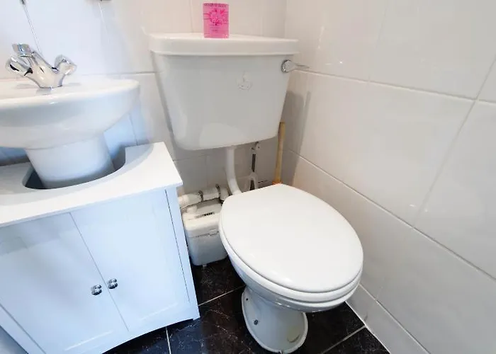 Central Oldtown מלון דירות אדינבורו