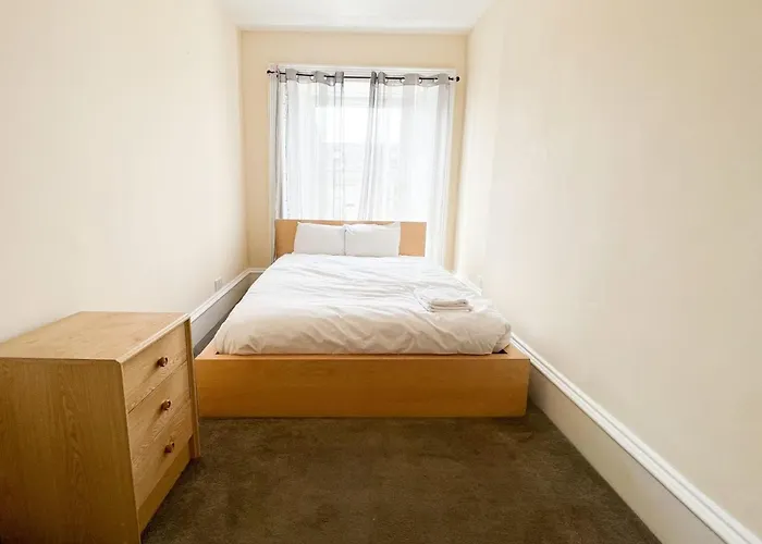 Apartment Convenient 3br Flat On Leith Walk