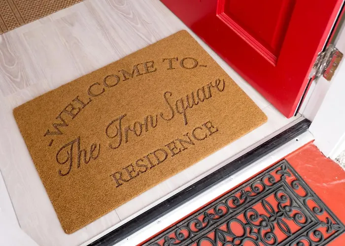 The Tron Square Apartment *