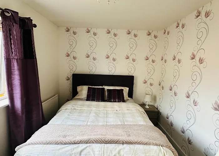 Villa Modern 3 Bed With Free Parking And Garden Close To Center And Airport Edinburg